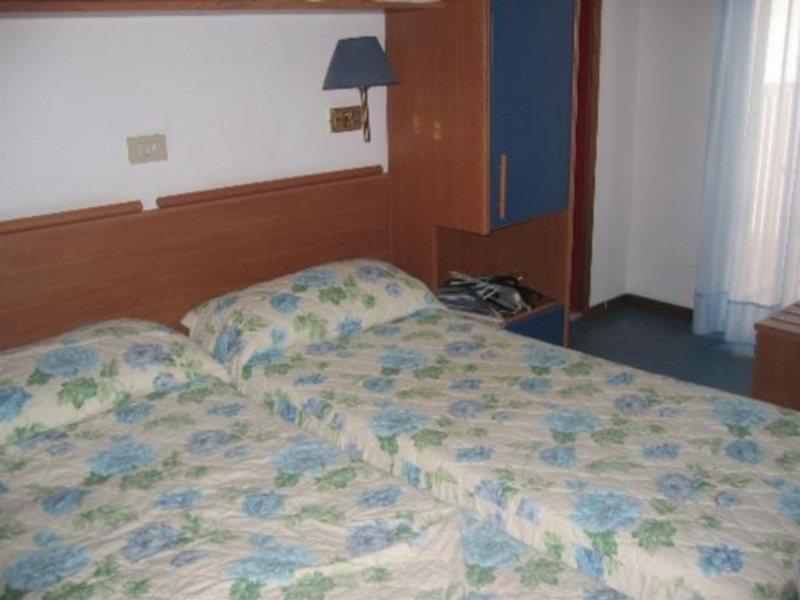 Hotel D'Annunzio Jesolo Extérieur photo