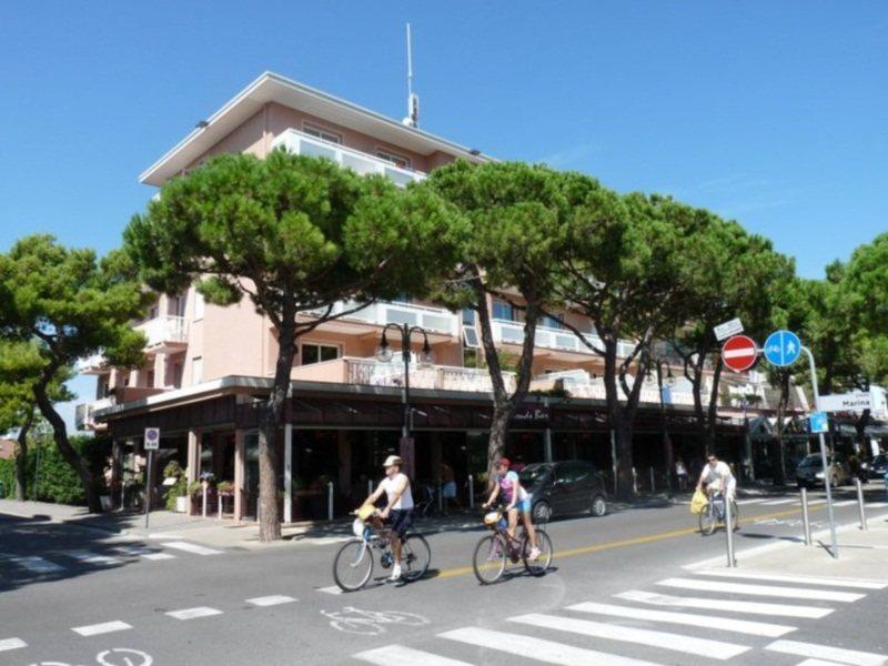Hotel D'Annunzio Jesolo Extérieur photo